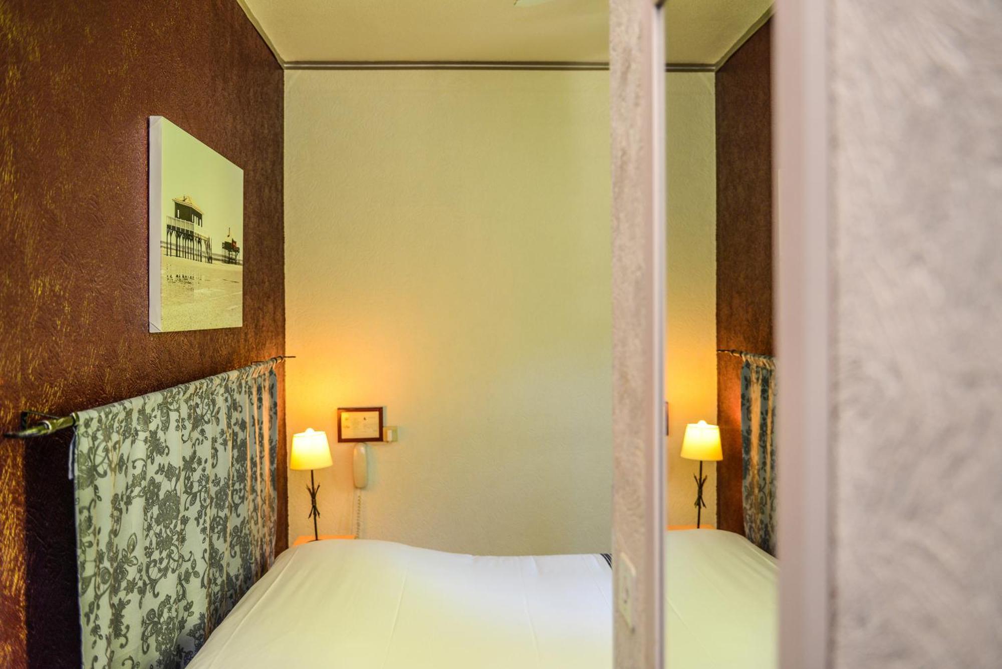 Logis Hostellerie Du Neez Gan Zimmer foto